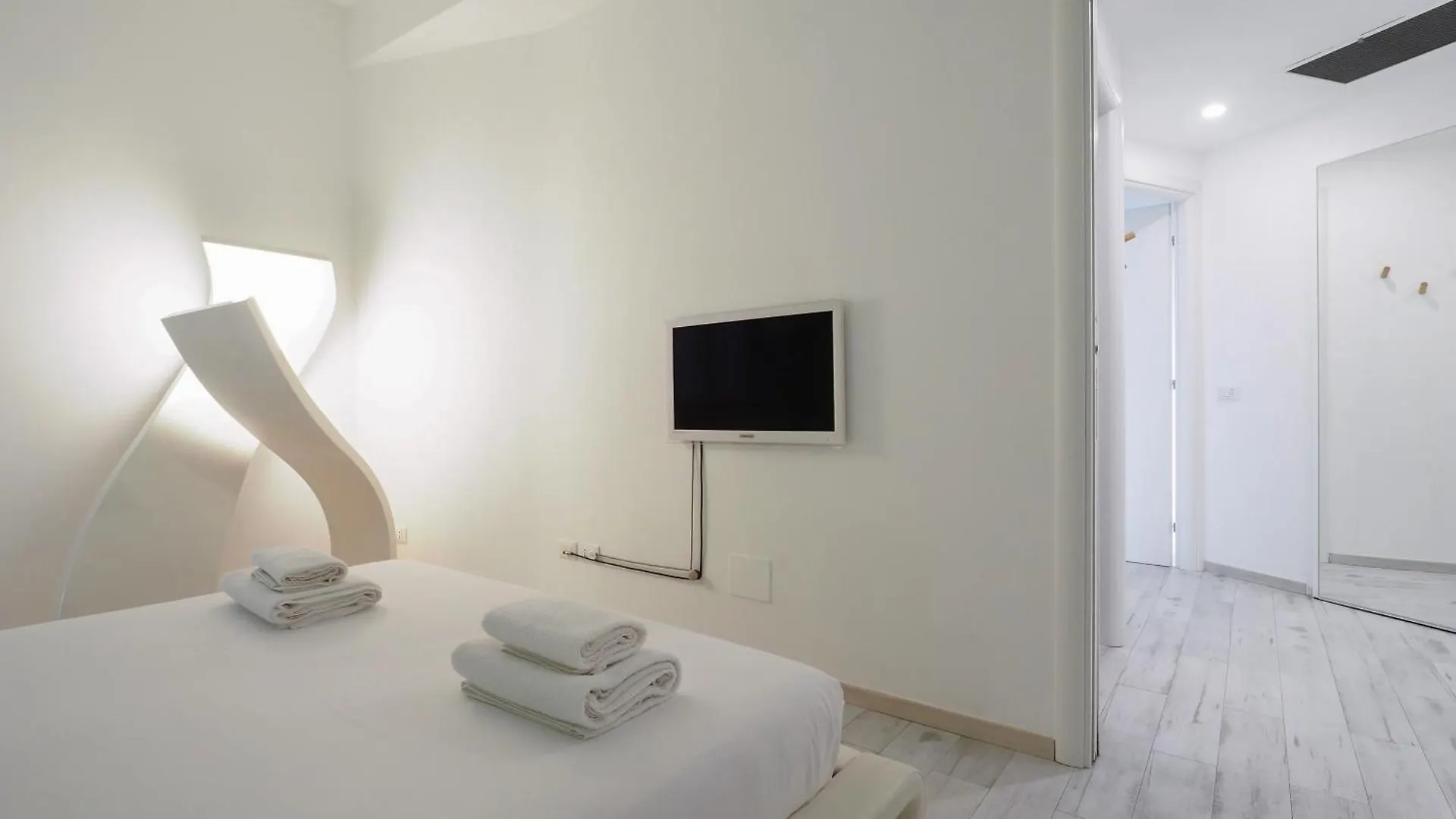 Apartament Mila Lux Lodi Mediolan 0*,  Włochy